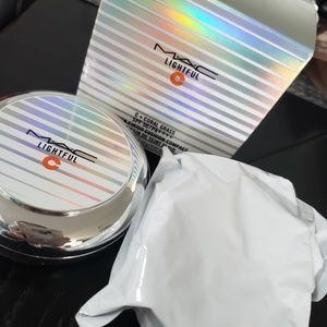 MAC Lightful c + Coral Grass SPF 50/PA++++